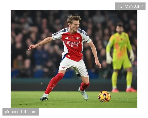 B费射门方式独具特色,助力球队状态回升持续闪耀赛场 B费射门方式独具特色,助力球队状态回升持续闪耀赛场