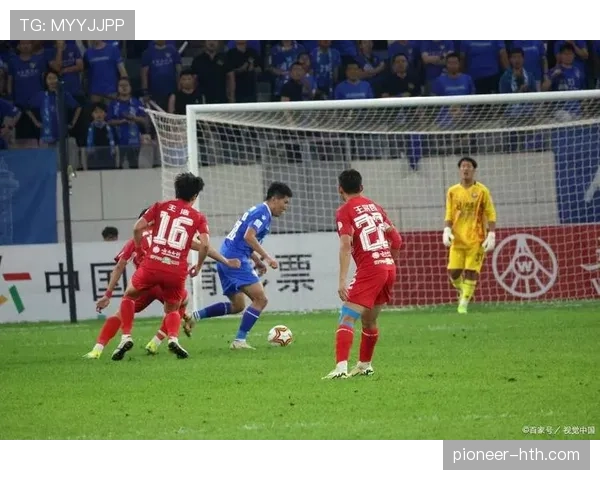 中超淘汰赛火花四溅,强队竞争激烈状态回暖 中超淘汰赛火花四溅,强队竞争激烈状态回暖