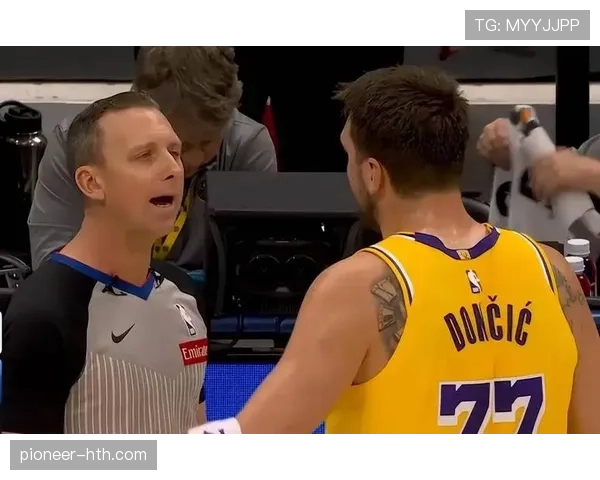 穆雷挡拆单打比与约基奇配合更致命